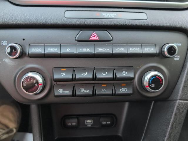 Photo of 2022 Snow White Pearl Kia Sportage