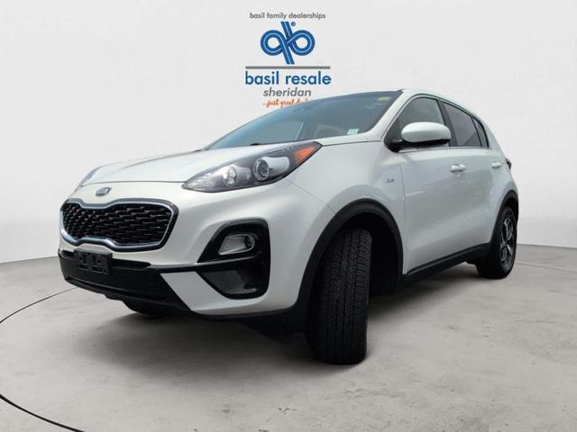 Photo of 2022 Snow White Pearl Kia Sportage