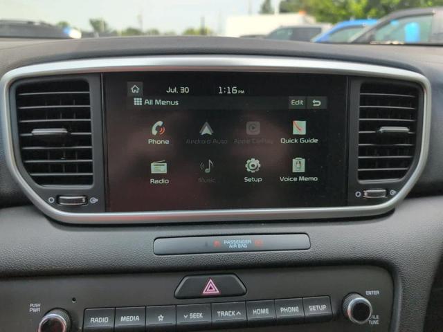 Photo of 2022 Snow White Pearl Kia Sportage