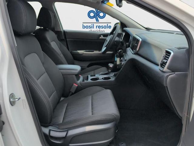 Photo of 2022 Snow White Pearl Kia Sportage