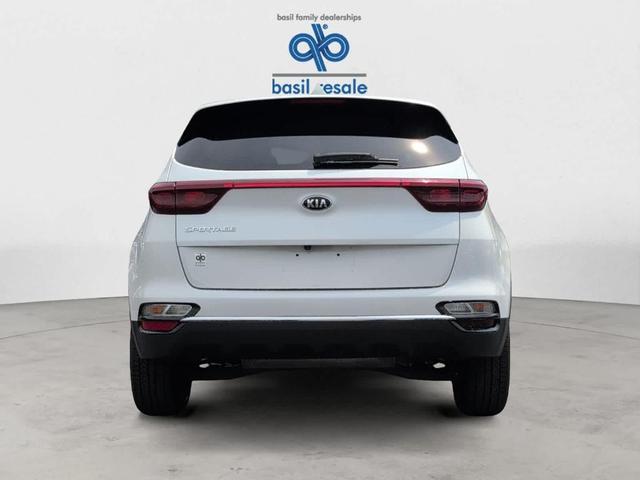 Photo of 2022 Snow White Pearl Kia Sportage