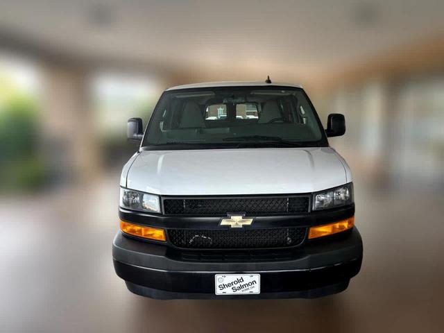 Photo of 2021 Summit White Chevrolet Express 3500