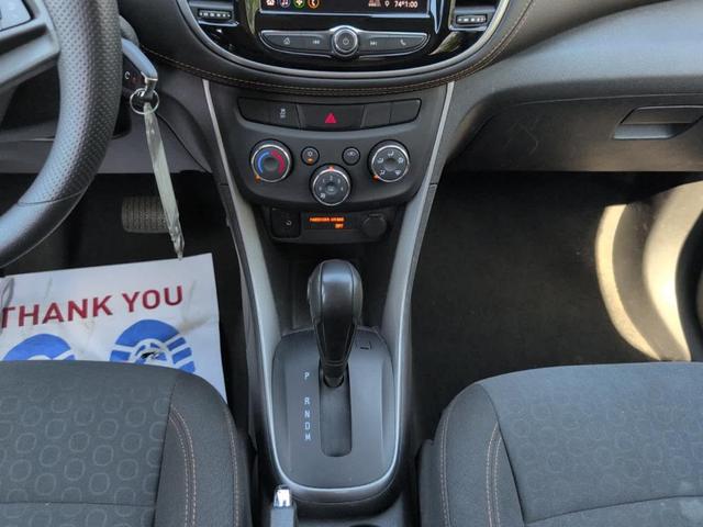 Photo of 2022 Summit White Chevrolet Trax