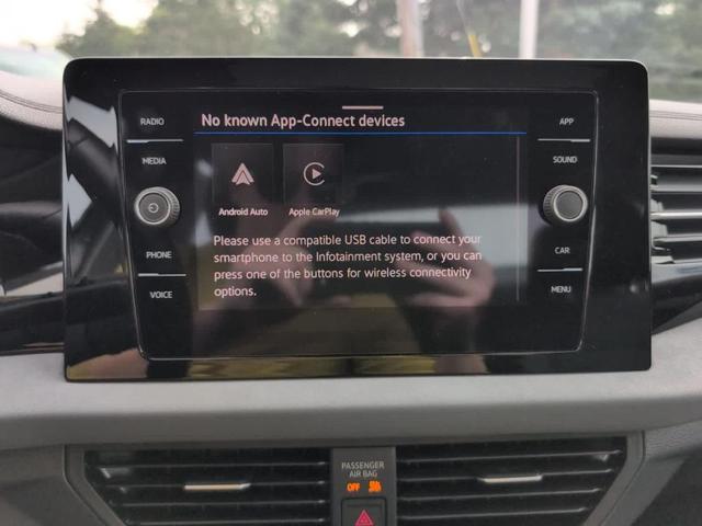 Photo of 2025 Platinum Gray Metallic Volkswagen Jetta