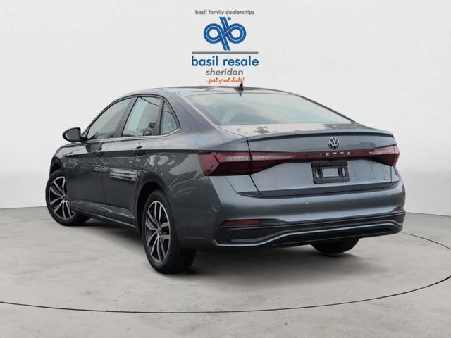 Photo of 2025 Platinum Gray Metallic Volkswagen Jetta