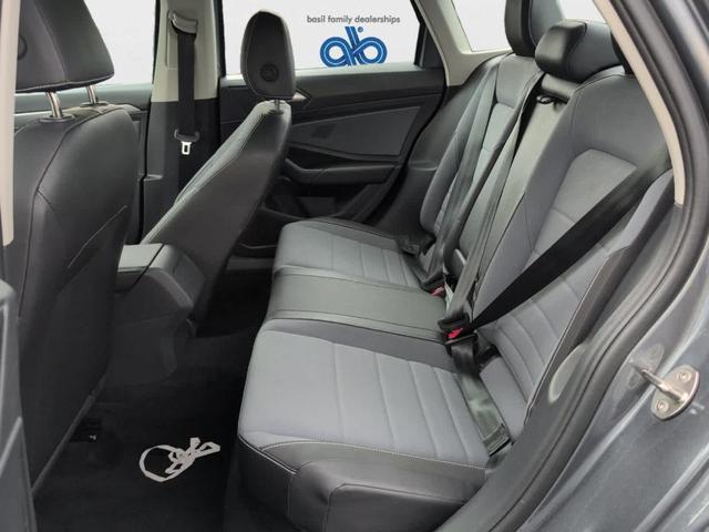Photo of 2025 Platinum Gray Metallic Volkswagen Jetta