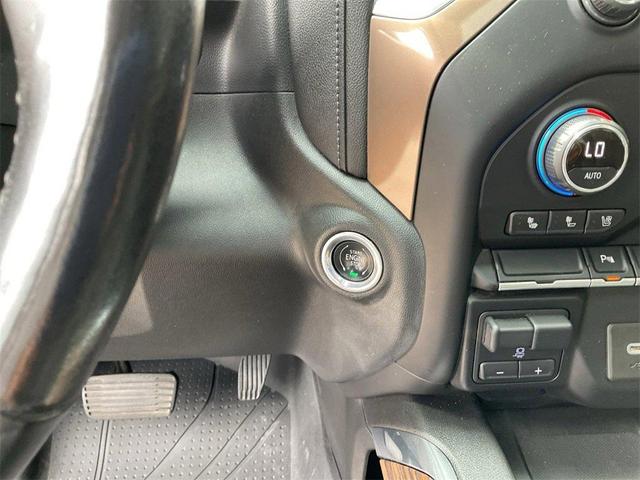 Photo of 2020 Black Chevrolet Silverado 2500