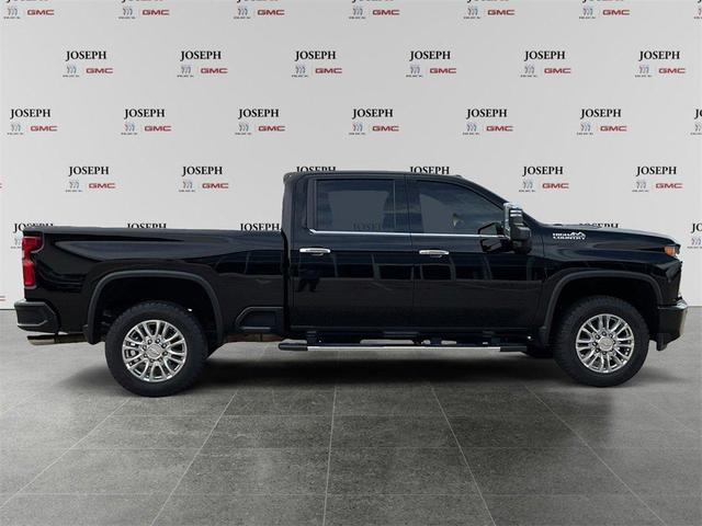 Photo of 2020 Black Chevrolet Silverado 2500