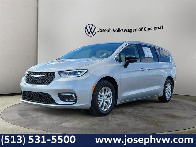 2024 Chrysler Pacifica