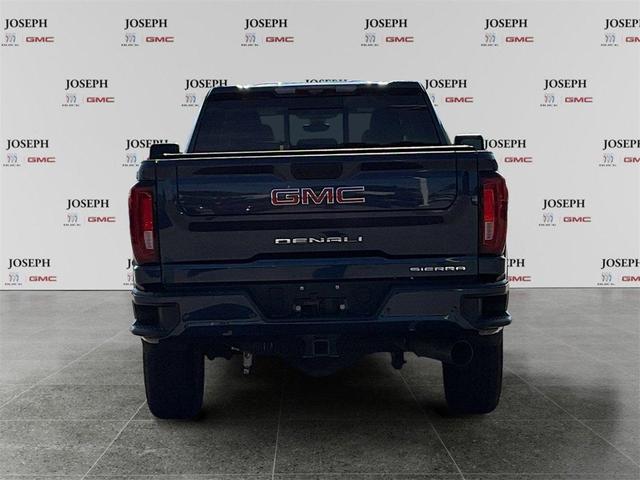 Photo of 2021 Blue GMC Sierra 2500