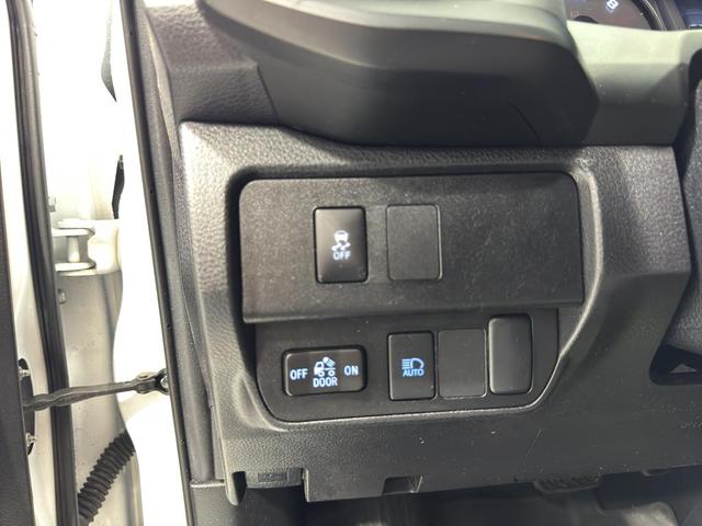 Photo of 2023 Ice Toyota Tacoma