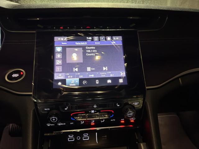 Photo of 2025 Diamond Black Jeep Grand Cherokee L