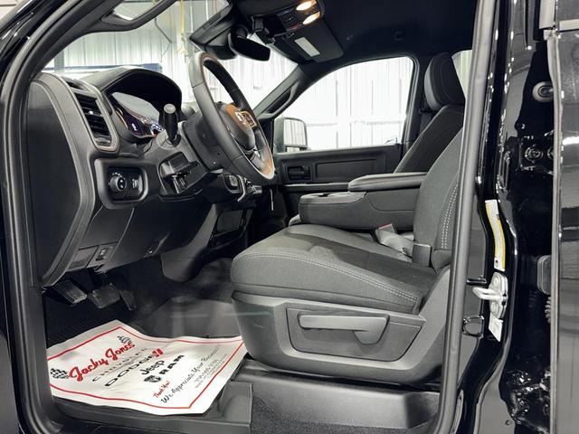 Photo of 2025 Diamond Black RAM 2500