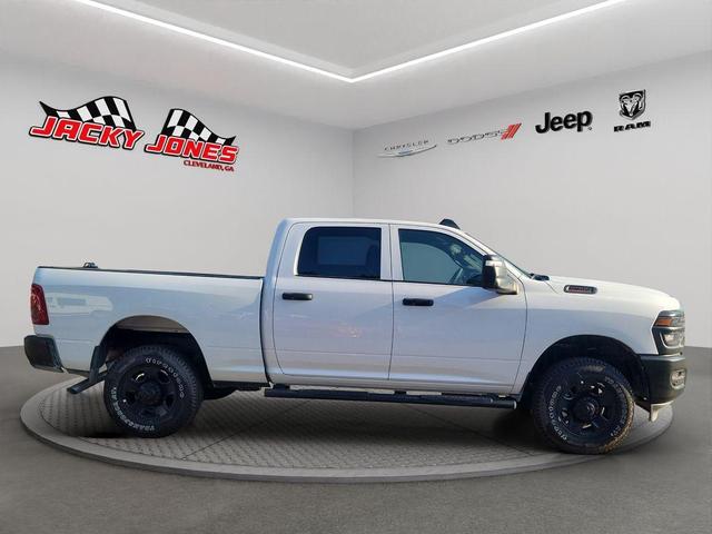 Photo of 2025 Bright White Clearcoat RAM 2500