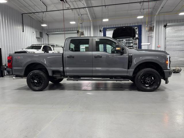 Photo of 2024 Carbonized Gray Metallic Ford F-350
