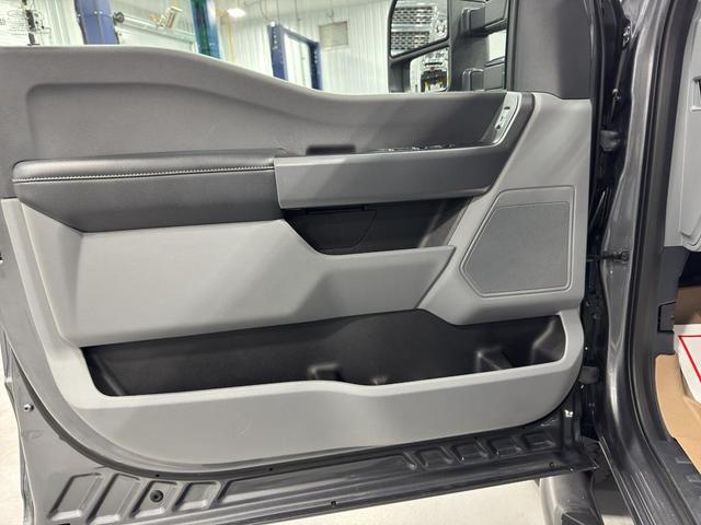 Photo of 2024 Carbonized Gray Metallic Ford F-350