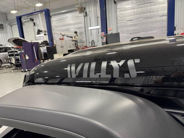 Photo of 2025 Black Clearcoat Jeep Wrangler