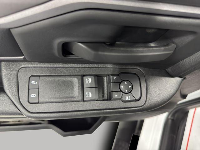 Photo of 2025 Bright White Clearcoat RAM 3500