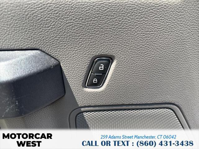 Photo of 2018 Oxford White Ford F-150