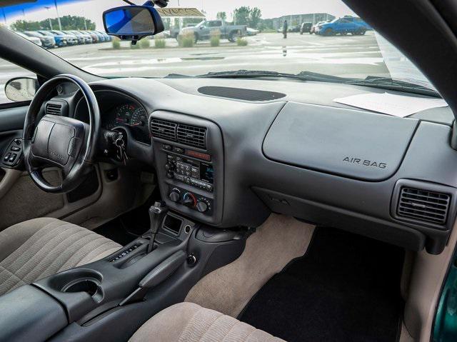 Photo of 1997 Bright Green Metallic Chevrolet Camaro
