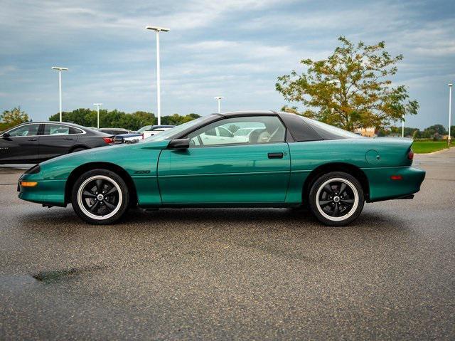 Photo of 1997 Bright Green Metallic Chevrolet Camaro