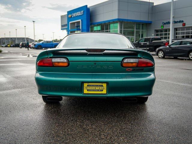 Photo of 1997 Bright Green Metallic Chevrolet Camaro