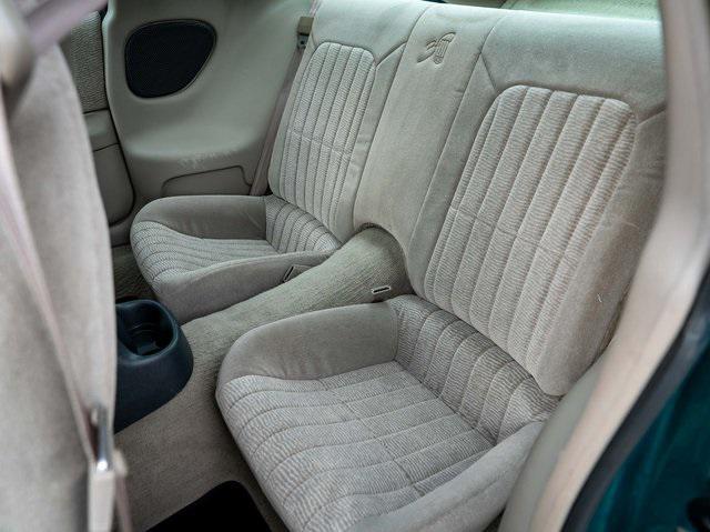 Photo of 1997 Bright Green Metallic Chevrolet Camaro