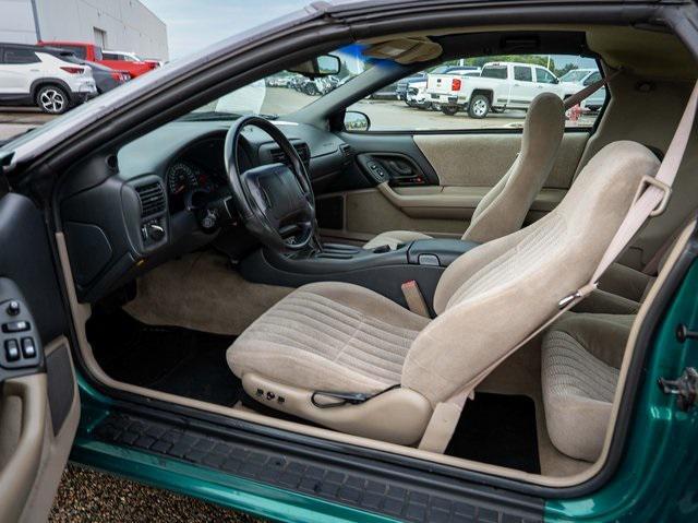 Photo of 1997 Bright Green Metallic Chevrolet Camaro