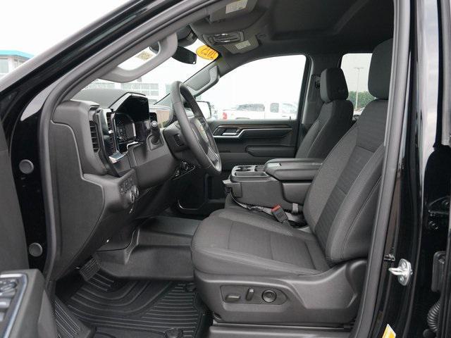 Photo of 2025 Black Chevrolet Silverado 1500
