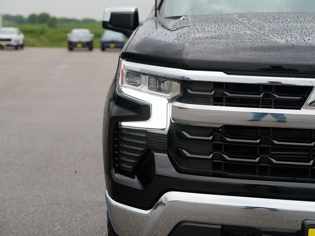 Photo of 2025 Black Chevrolet Silverado 1500