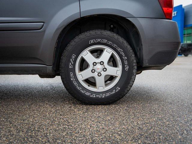 Photo of 2008 Granite Gray Metallic Pontiac Torrent