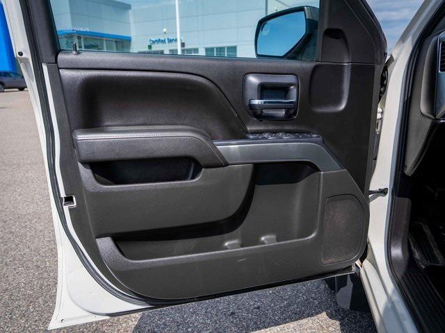 Photo of 2014 White Diamond Tricoat Chevrolet Silverado 1500