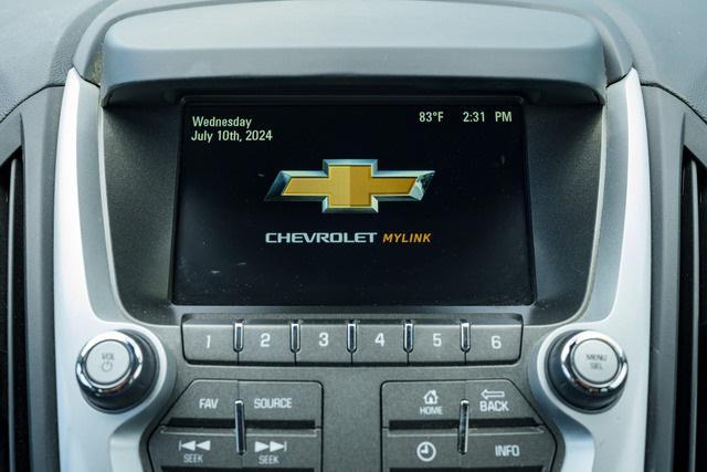 Photo of 2017 Silver Ice Metallic Chevrolet Equinox