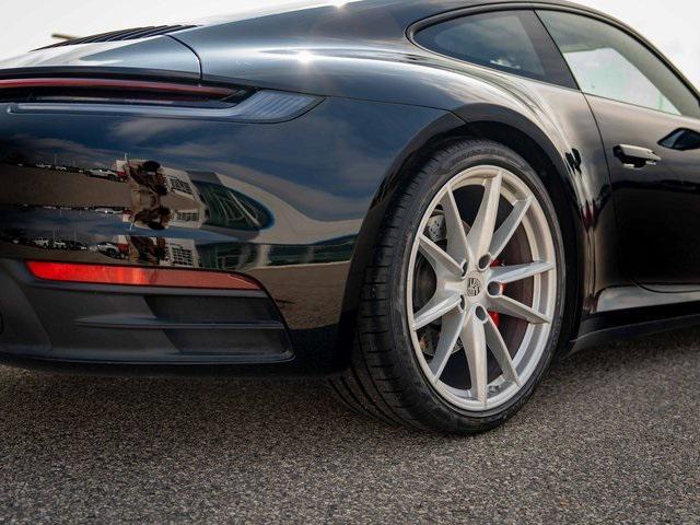 Photo of 2023 Black Porsche 911