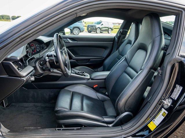 Photo of 2023 Black Porsche 911