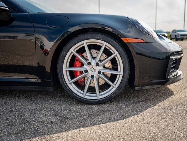Photo of 2023 Black Porsche 911