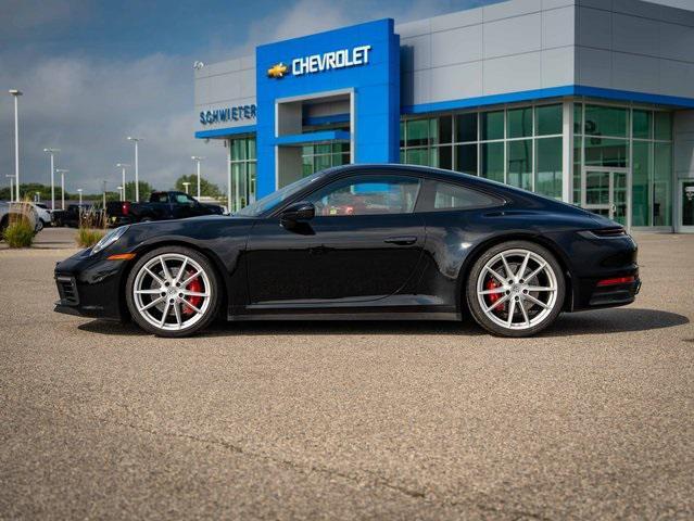 Photo of 2023 Black Porsche 911