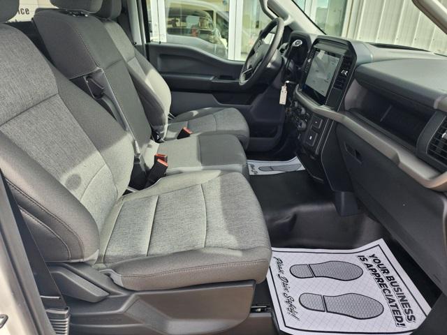 Photo of 2025 Oxford White Ford F-150