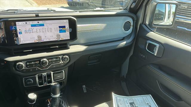 Photo of 2024 Silver Zynith Clearcoat Jeep Wrangler