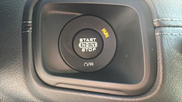 Photo of 2024 Silver Zynith Clearcoat Jeep Wrangler