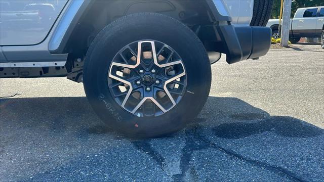 Photo of 2024 Silver Zynith Clearcoat Jeep Wrangler