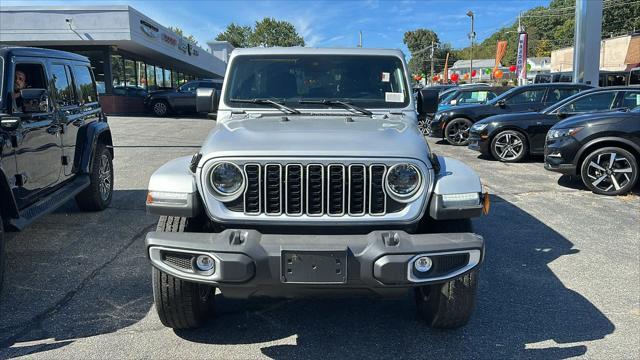 Photo of 2024 Silver Zynith Clearcoat Jeep Wrangler