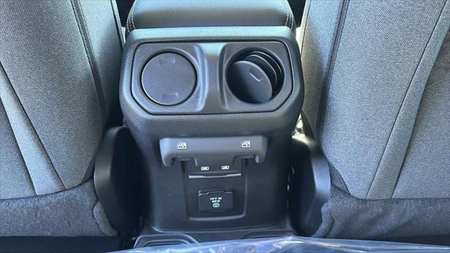 Photo of 2024 Silver Zynith Clearcoat Jeep Wrangler