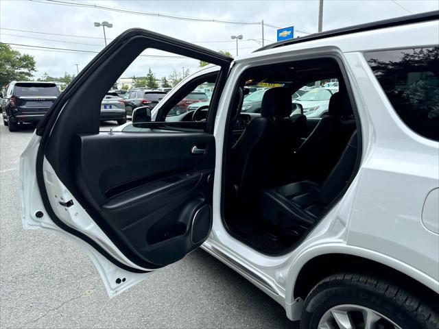 Photo of 2022 White Knuckle Clearcoat Dodge Durango