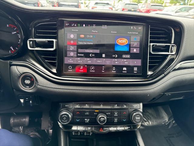Photo of 2022 White Knuckle Clearcoat Dodge Durango