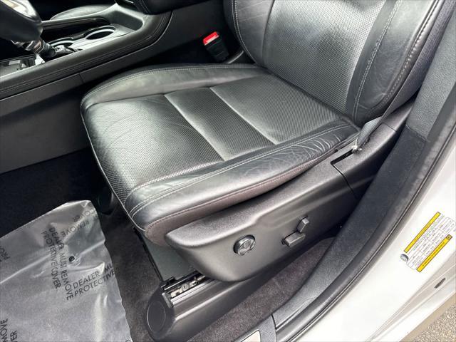 Photo of 2022 White Knuckle Clearcoat Dodge Durango