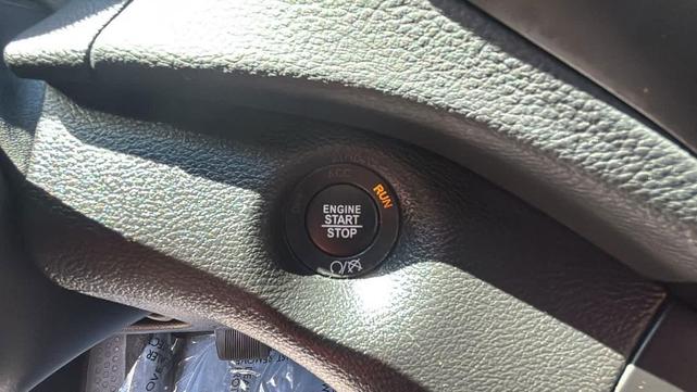 Photo of 2021 Diamond Black Crystal Pearlcoat Jeep Cherokee