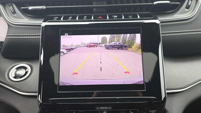 Photo of 2025 Baltic Gray Metallic Clearcoat Jeep Grand Cherokee L
