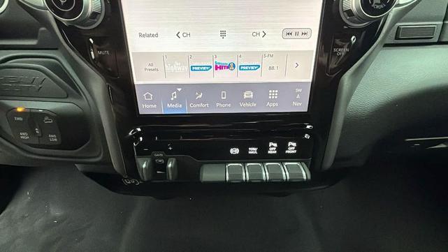 Photo of 2025 Bright White Clearcoat RAM 2500