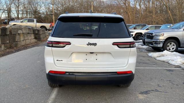 Photo of 2025 Bright White Clearcoat Jeep Grand Cherokee L